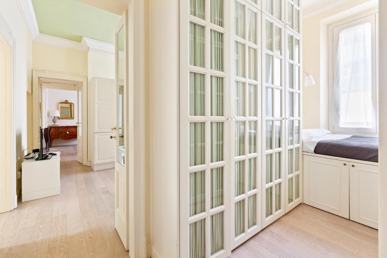 Corso Vercelli Elegant Apartment Milan Bagian luar foto