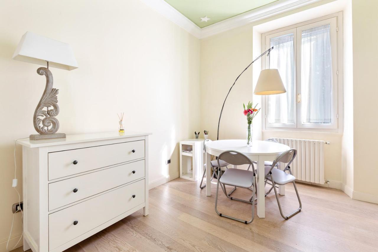 Corso Vercelli Elegant Apartment Milan Bagian luar foto